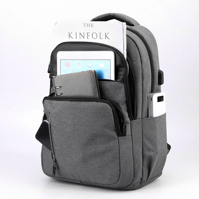 Moderner Laptop-Rucksack mit mehreren Fächern Skanto