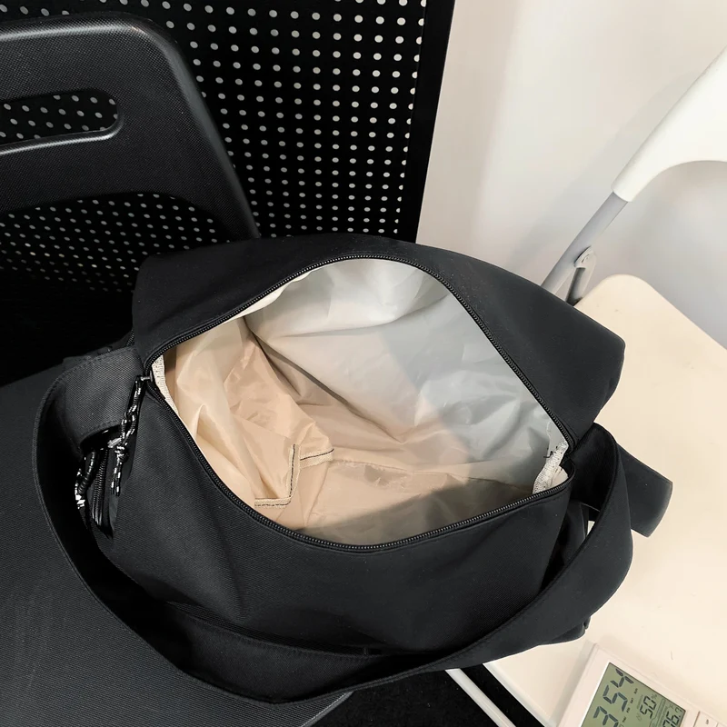 Moderne Umhängetasche Skanto