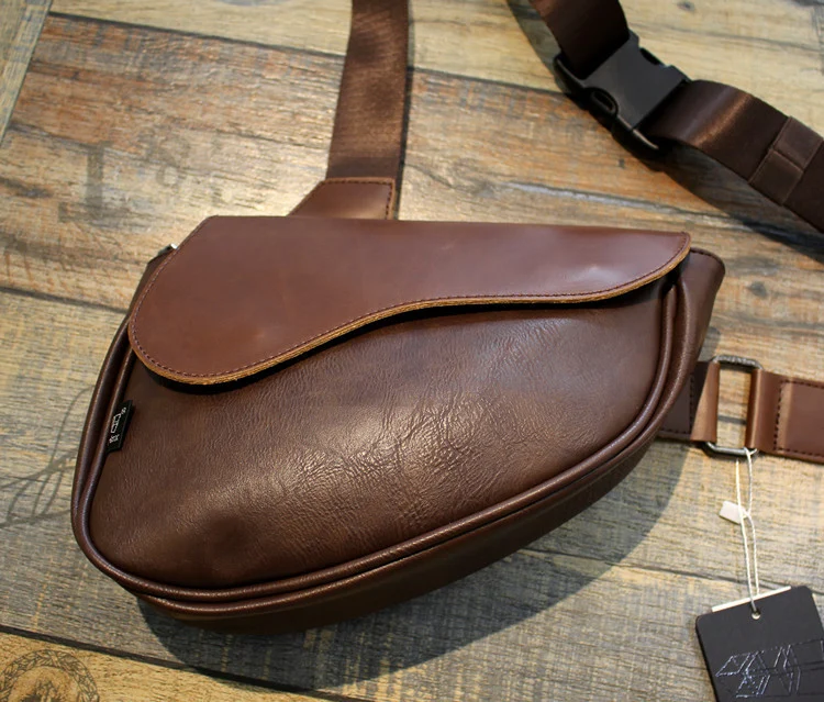 Elegante Umhängetasche mit innovativem Verschluss Skanto