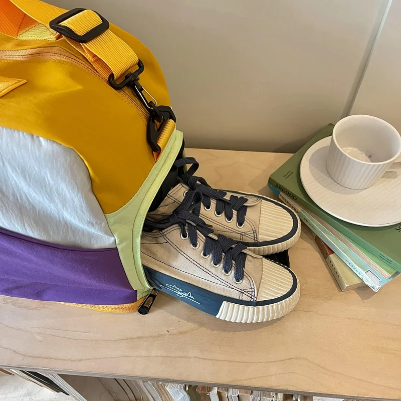 Sportliche Reisetasche mit modernem Design und mehreren Fächern Skanto