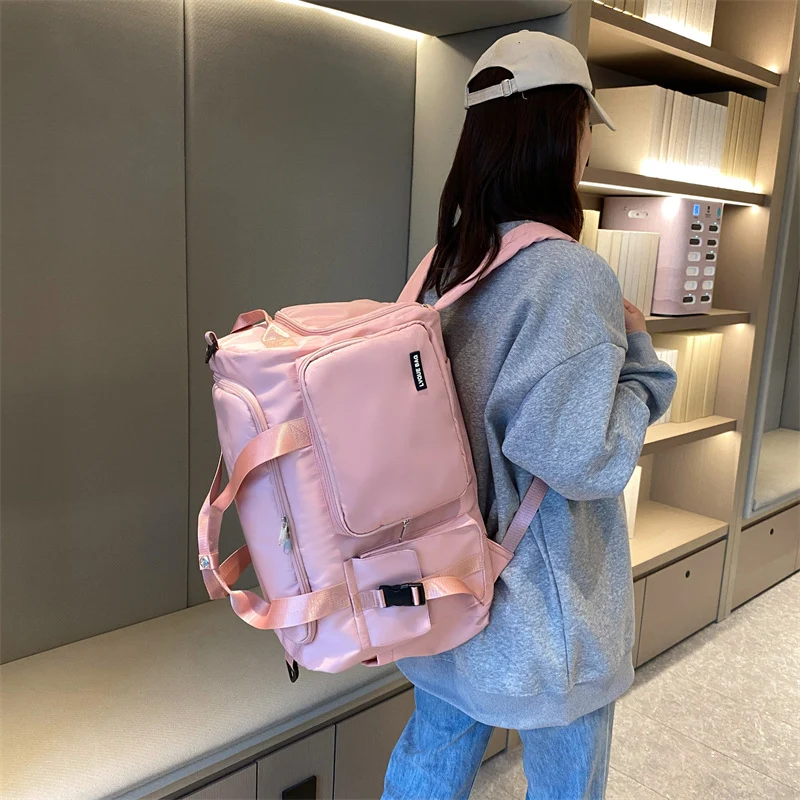 Sportliche Reisetasche mit praktischem Fächersystem Skanto