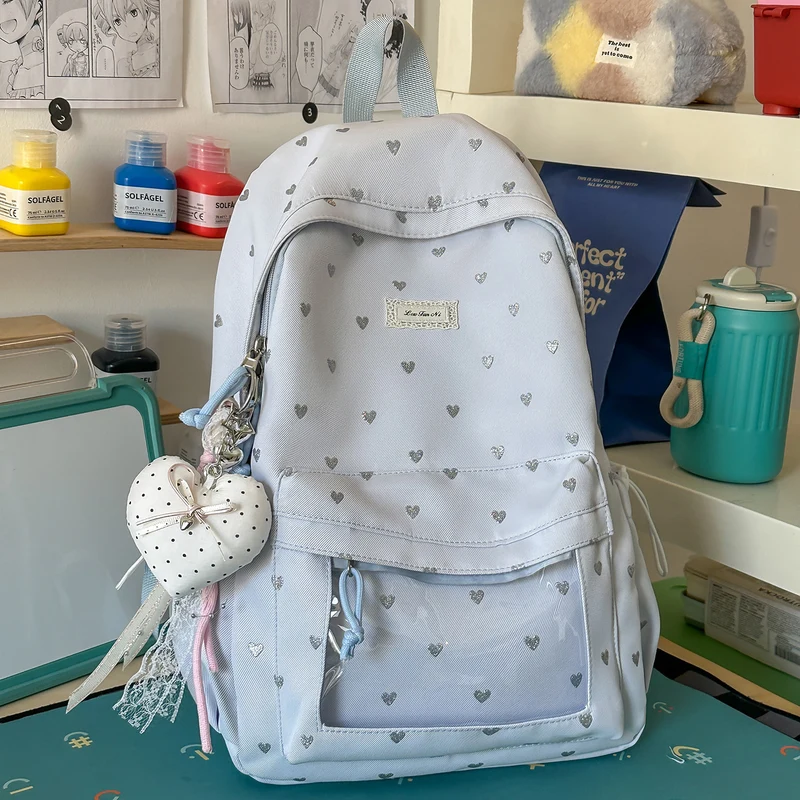 Lässiger Schulrucksack mit Herzmuster