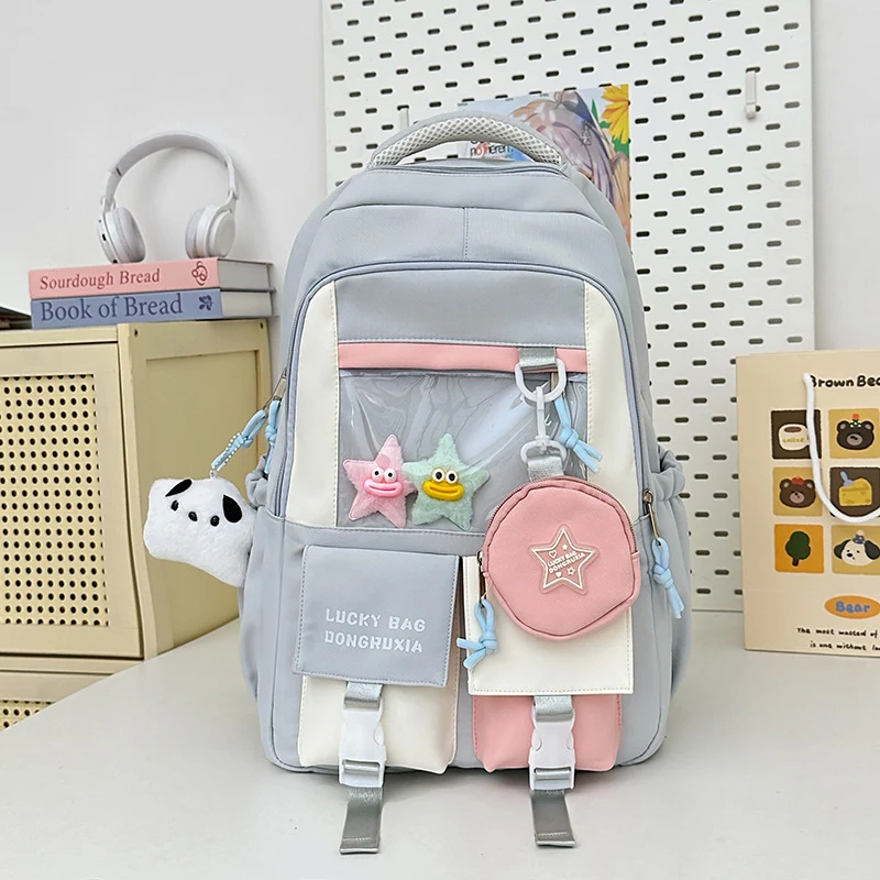 Mehrfächer-Schulrucksack mit verspielten Charakteren