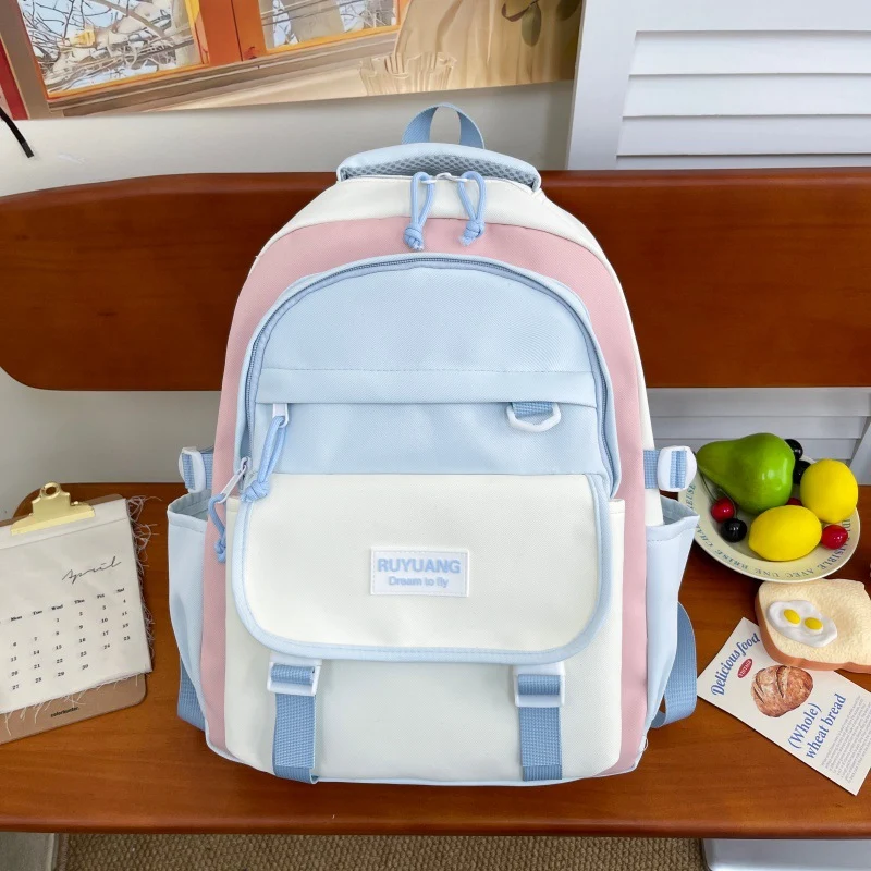 Funktionaler Schulrucksack mit mehreren Fächern