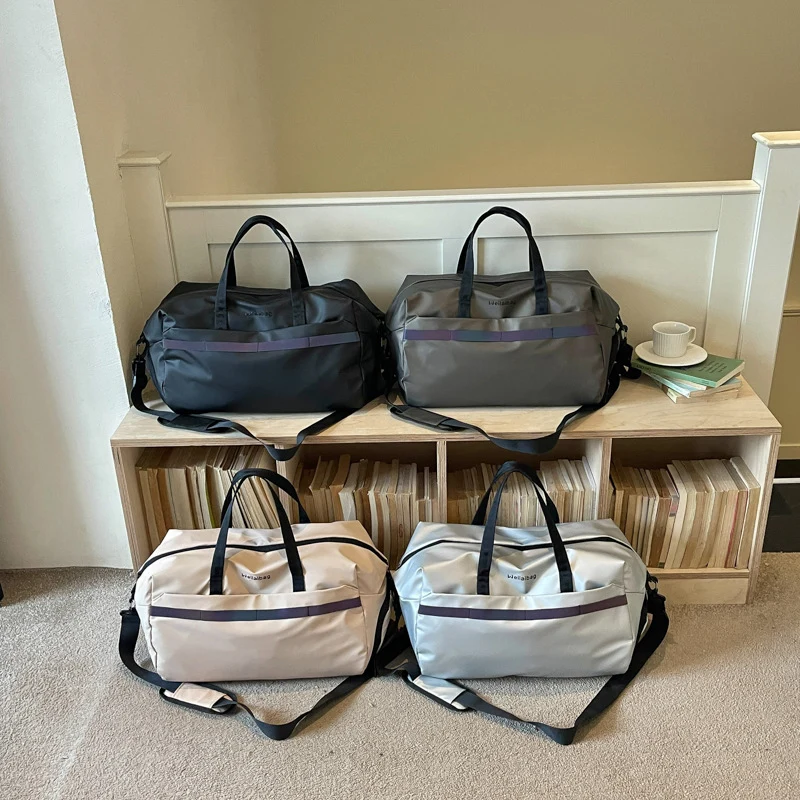 Sportliche Reisetasche mit vielseitigen Fächern und wasserabweisendem Material Skanto