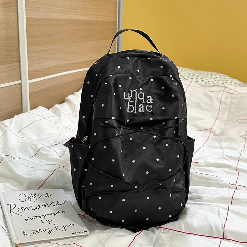 Eleganter Schulrucksack mit Polka Dots