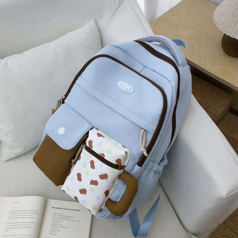 Funktionaler Schulrucksack mit mehreren Fächern und Organizer