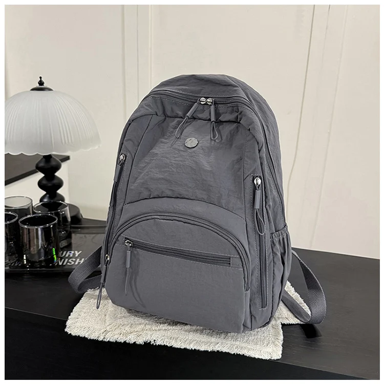 Lässiger Wander-Schulrucksack mit mehreren Fächern