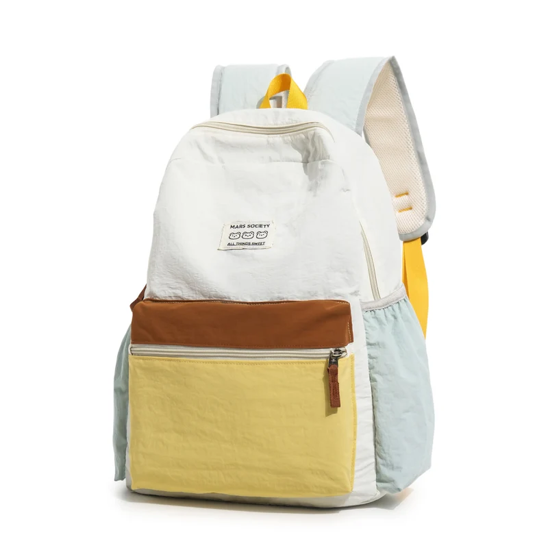 Lässiger Schulrucksack mit mehreren Fächern