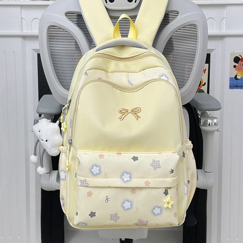 Niedlicher Schulrucksack mit Hasenmotiv und vielen Fächern
