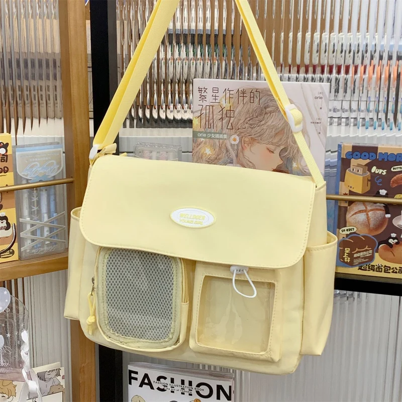 Schulrucksack im Messenger-Stil mit vielen Fächern