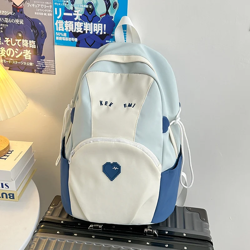 Leichter Schulrucksack mit vielen Fächern