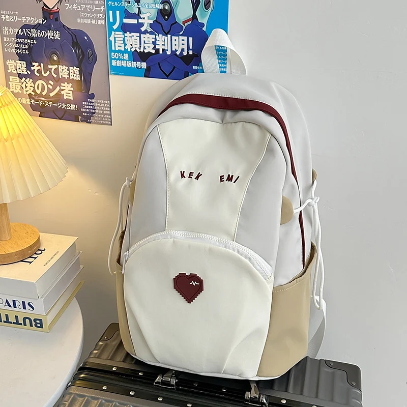 Leichter Schulrucksack mit vielen Fächern
