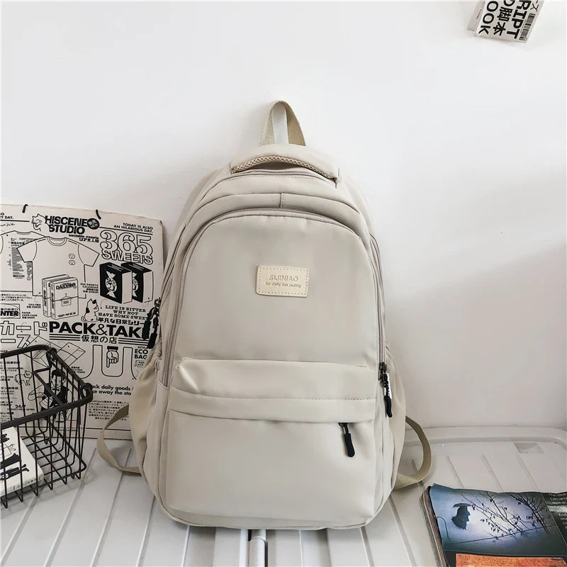 Multifunktionaler Schulrucksack mit vielen Fächern