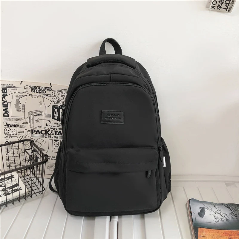 Multifunktionaler Schulrucksack mit vielen Fächern