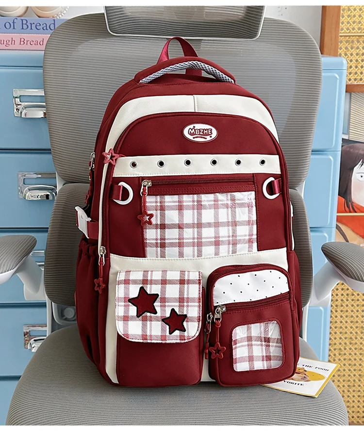 Schulrucksack mit vielen Fächern und Charakter-Motiv