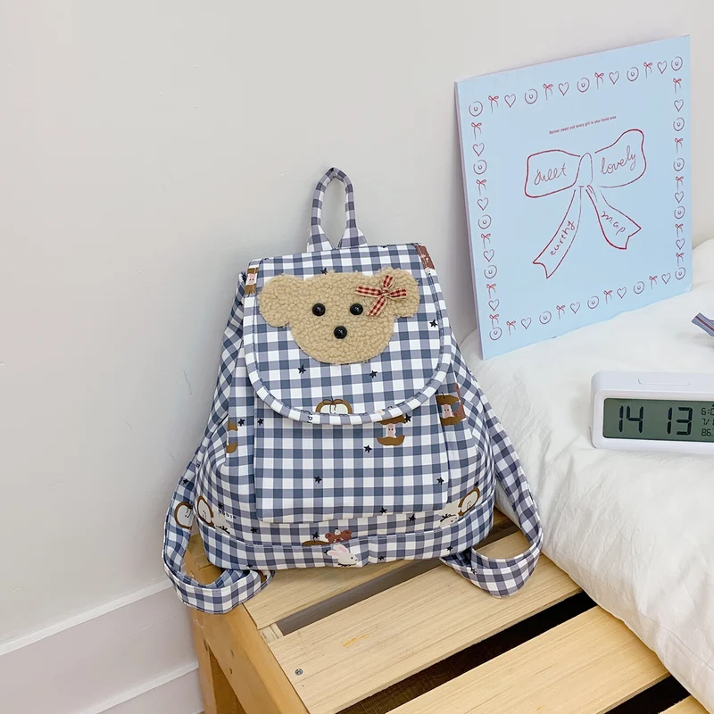 Niedlicher Schulrucksack im Charakter-Design