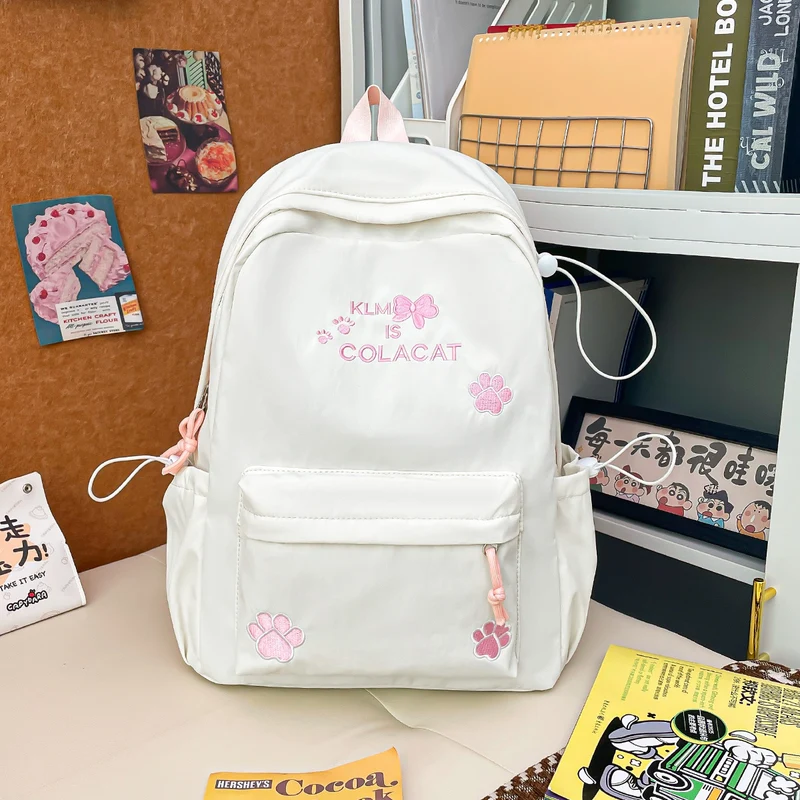 Niedlicher Schulrucksack im Anime-Stil