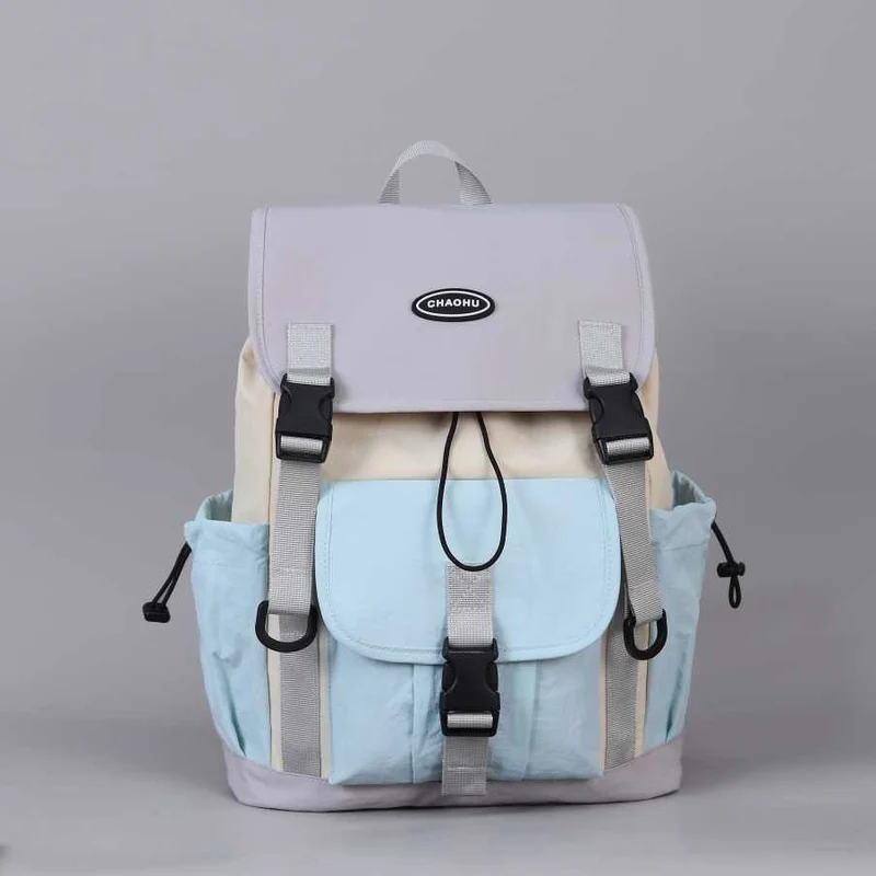 Abenteuer-Schulrucksack mit vielen Fächern