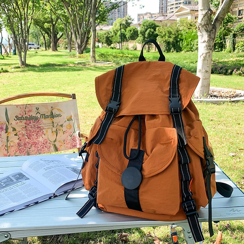 Multifunktionaler Urban Hiking Schulrucksack
