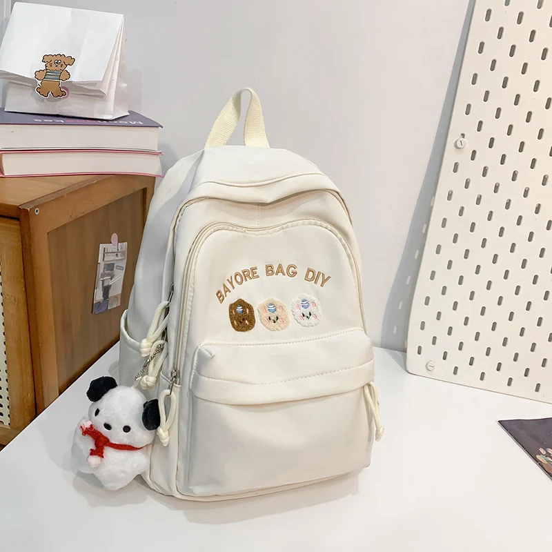 Dekorative, bestickte Schultasche