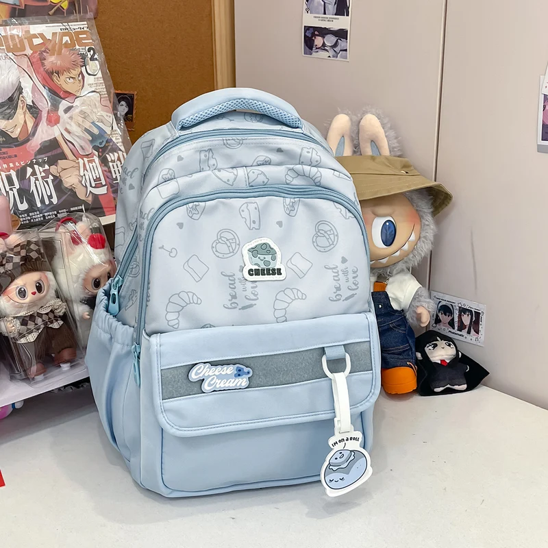 Coole Schultasche mit Grafik-Verzierung