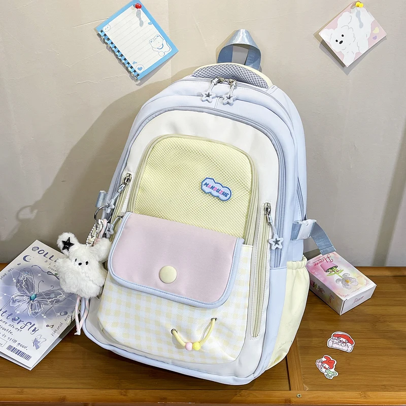 Verspielter Schulrucksack mit Vichy-Muster