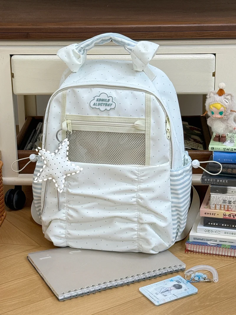Lustiger und stylischer Schulrucksack mit Polka Dots