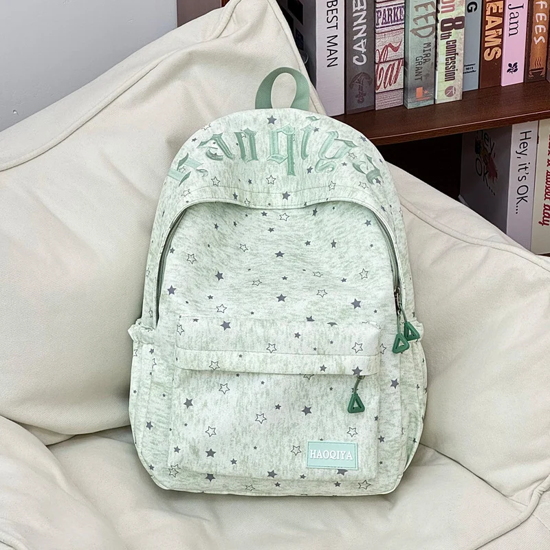 Niedliche Schultasche mit Sternenmuster