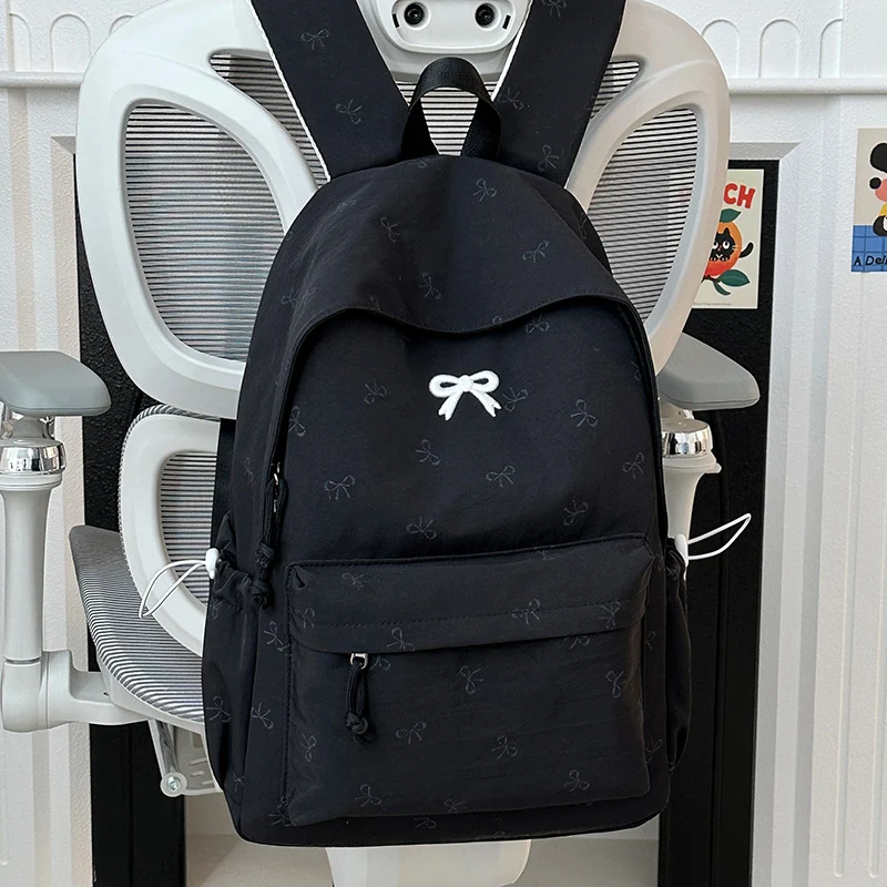 Niedlicher Mini-Rucksack aus weichem Stoff