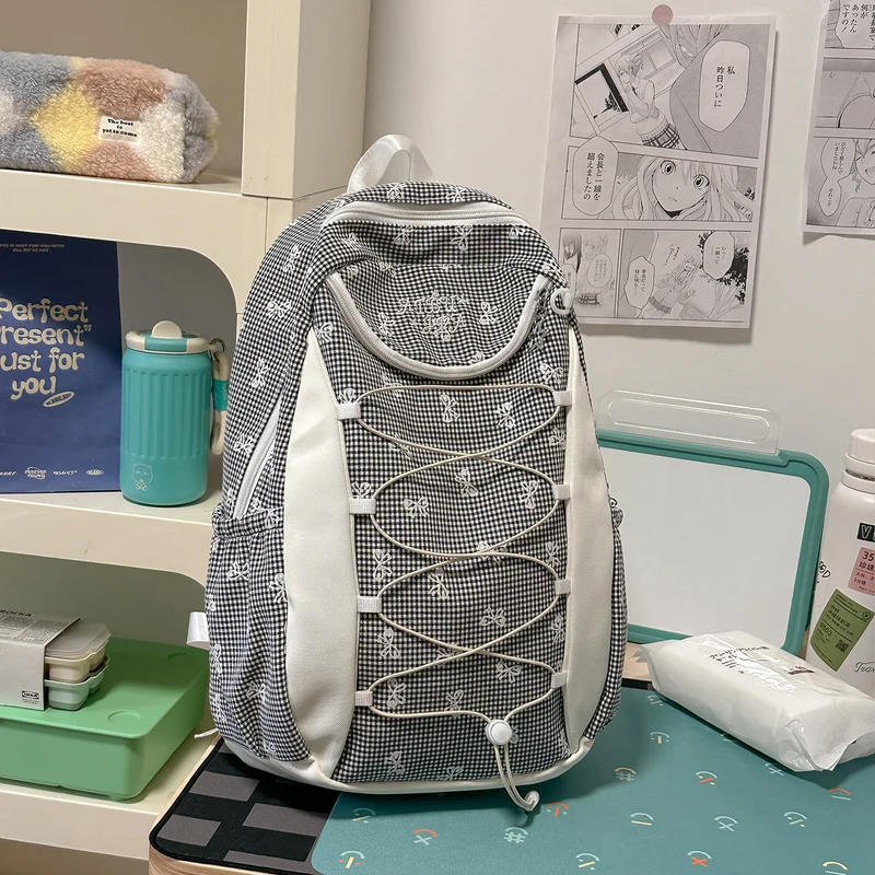 Leichter Freizeit-Schulrucksack mit mehreren Taschen