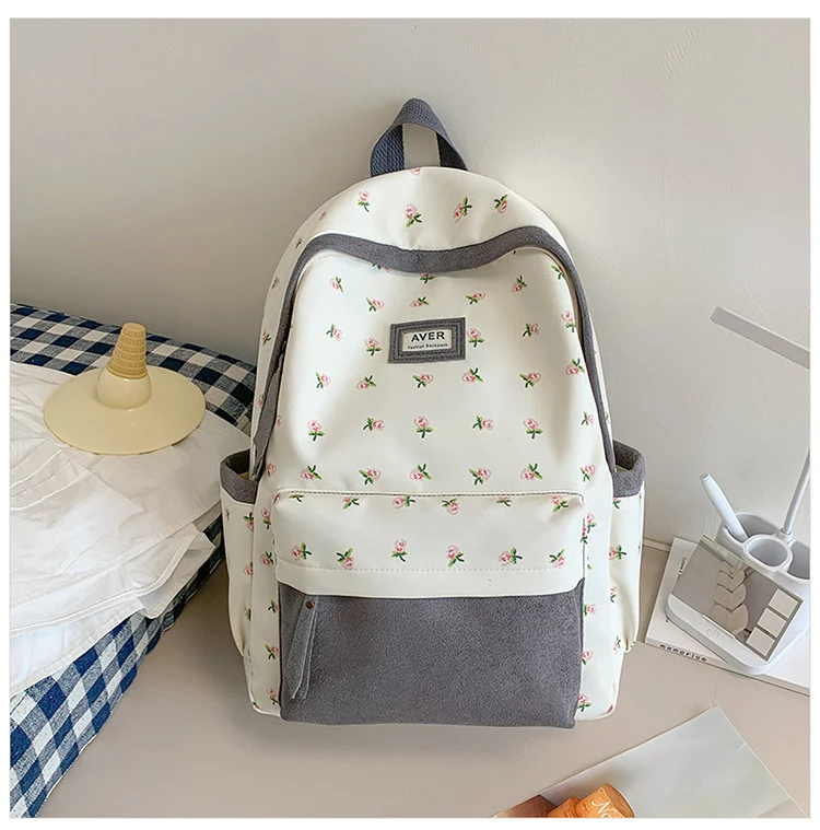 Lässiger Schulrucksack mit Blumenmuster