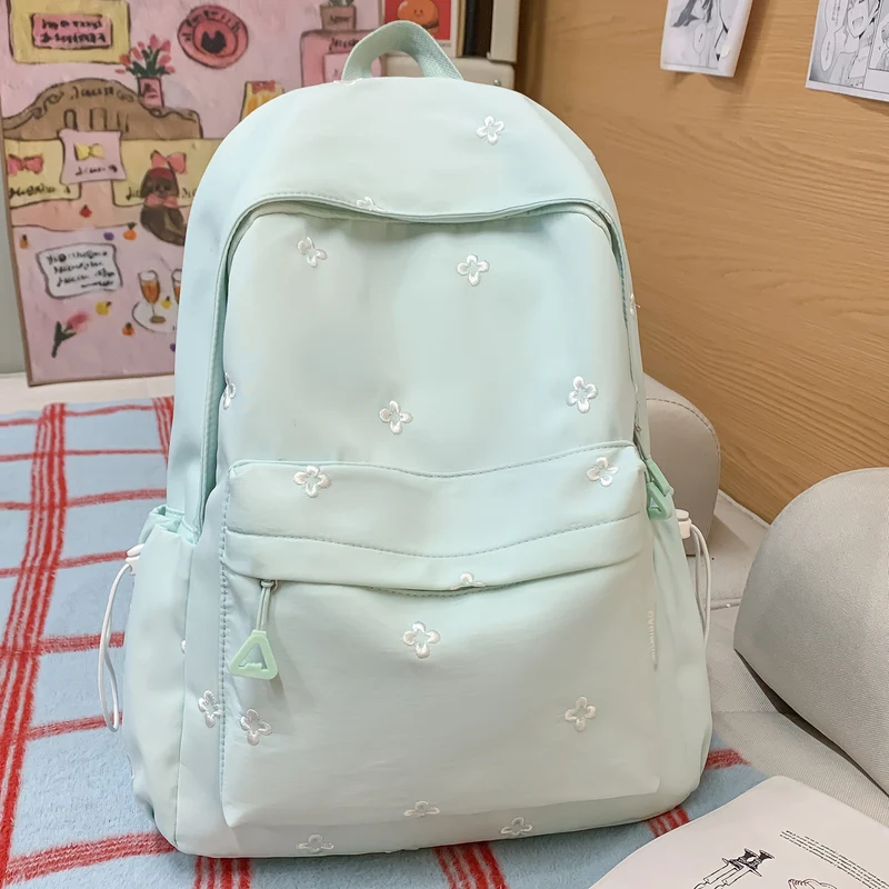 Bestickter Freizeit-Schulrucksack mit Blumenmuster