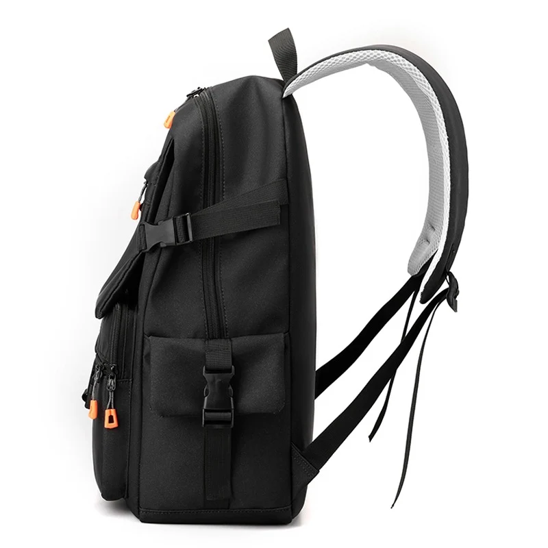 Multifunktionaler Rucksack mit wasserabweisendem Design und umfangreicher Fächeraufteilung Skanto