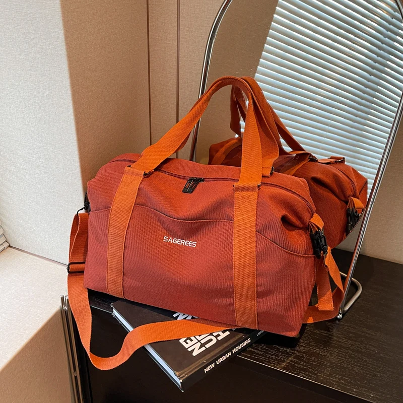Sportliche Wochenendtasche mit ergonomischen Trageoptionen Skanto