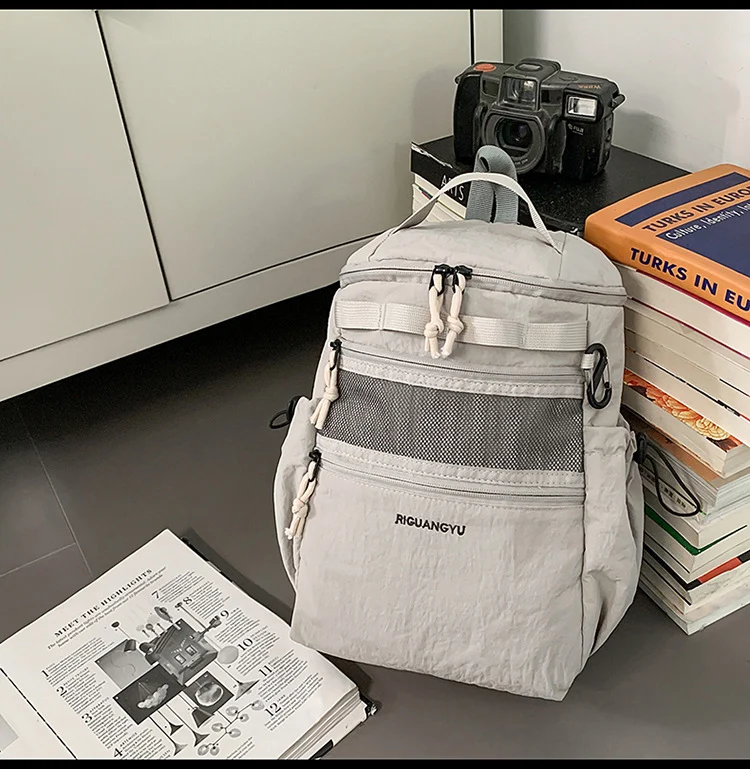 Reise-Schulrucksack mit vielen Taschen