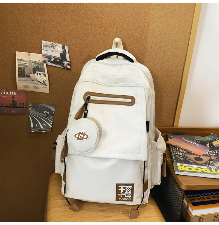 Funktionaler Schulrucksack mit vielen Taschen