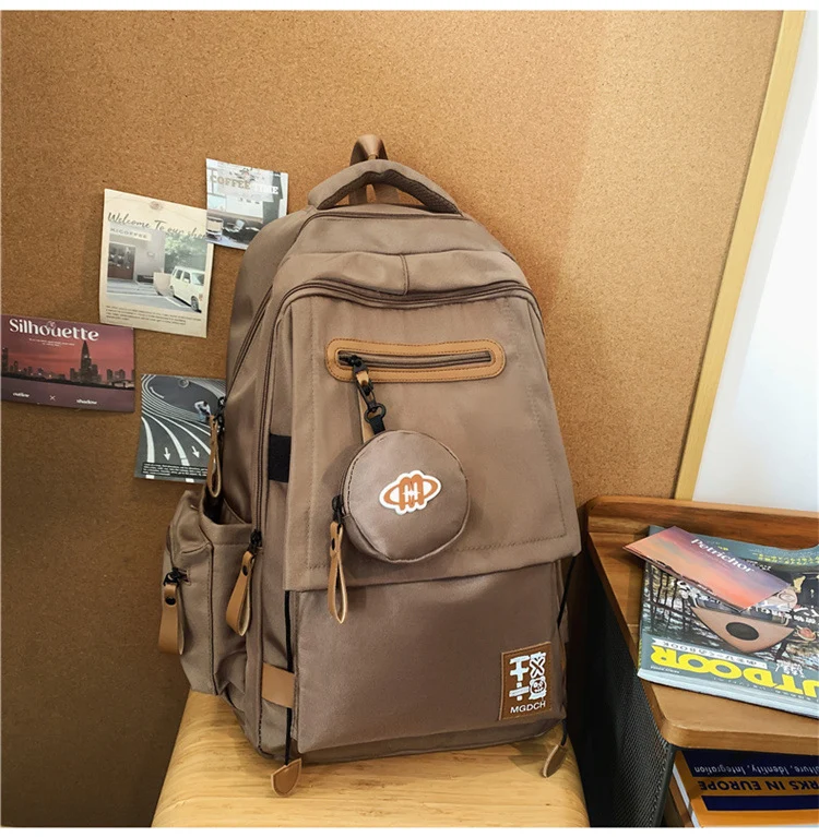 Funktionaler Schulrucksack mit vielen Taschen