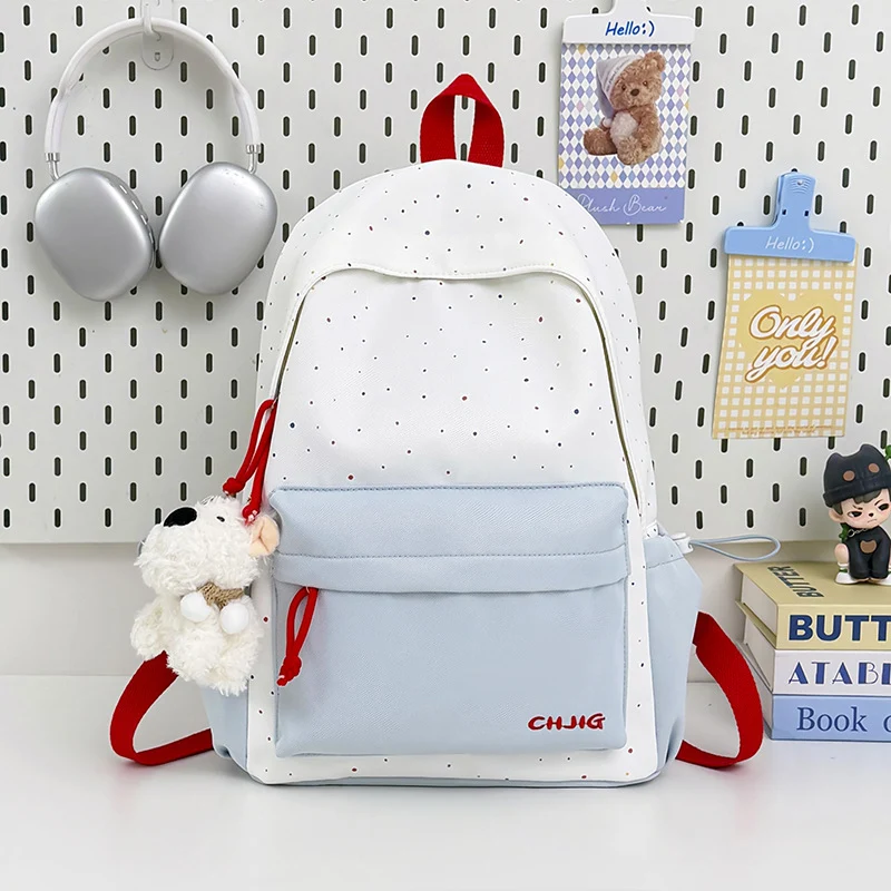 Klassischer leichter gestreifter Schulrucksack