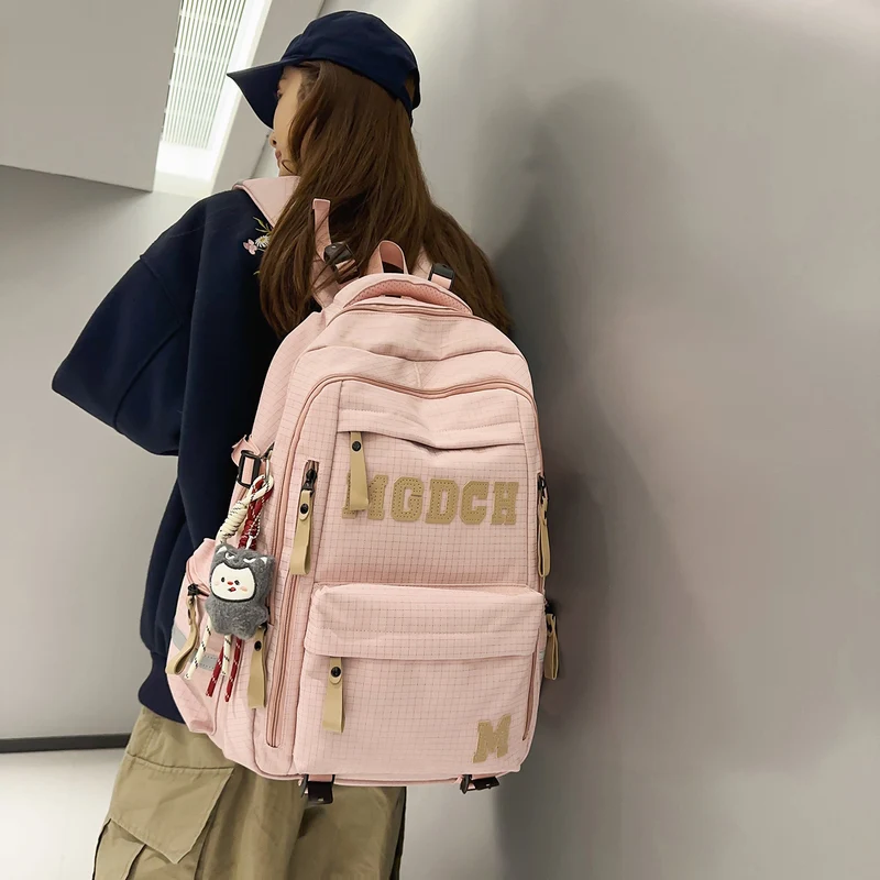 Moderner Utility-Schulrucksack