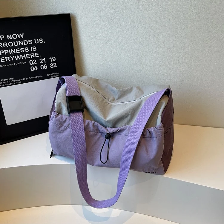 Sportliche Umhängetasche mit vielseitigem Taschen-Design Skanto