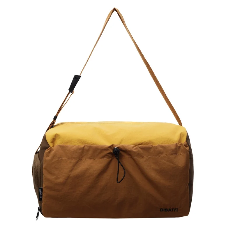 Sportliche Umhängetasche mit vielseitigem Taschen-Design Skanto