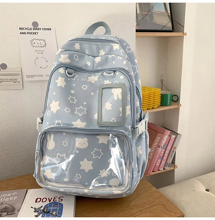 Niedliche Schultasche im Charakter-Design