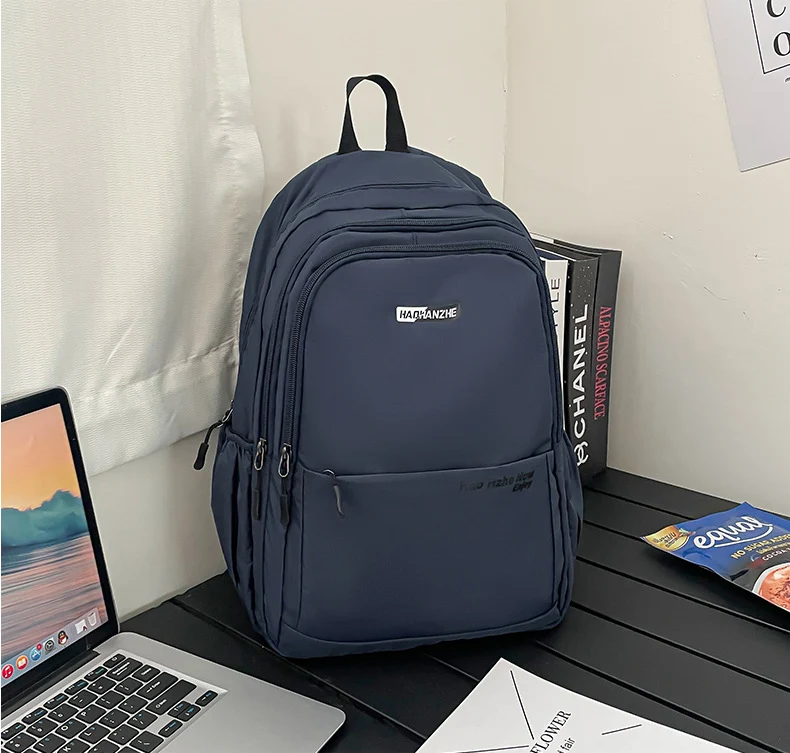 Laptop-Schulrucksack mit mehreren Fächern