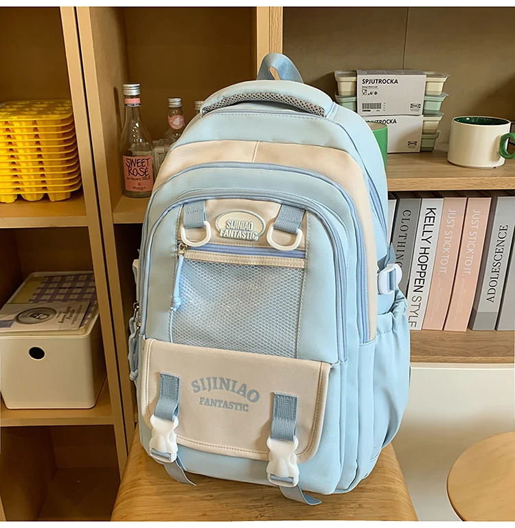 Funktionaler Schulrucksack mit mehreren Fächern