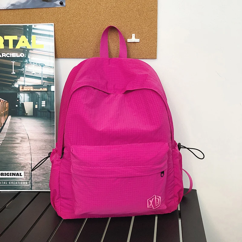 Leichter erweiterbarer Schulrucksack