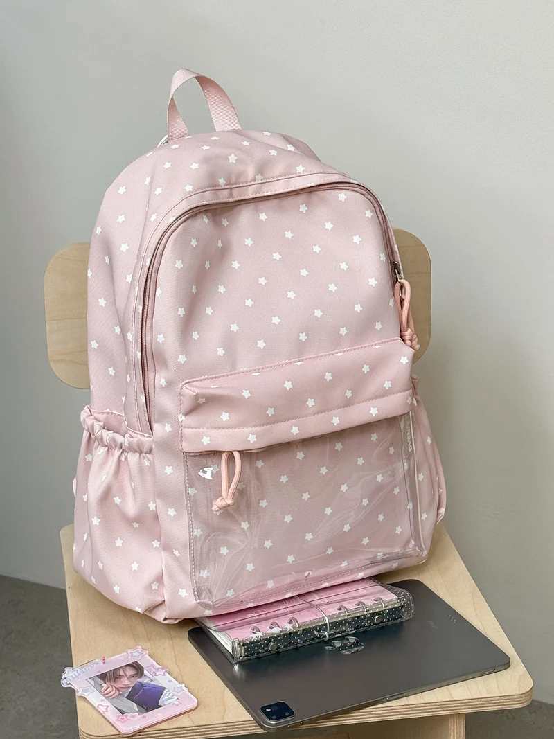 Moderner Schulrucksack mit transparentem Fach