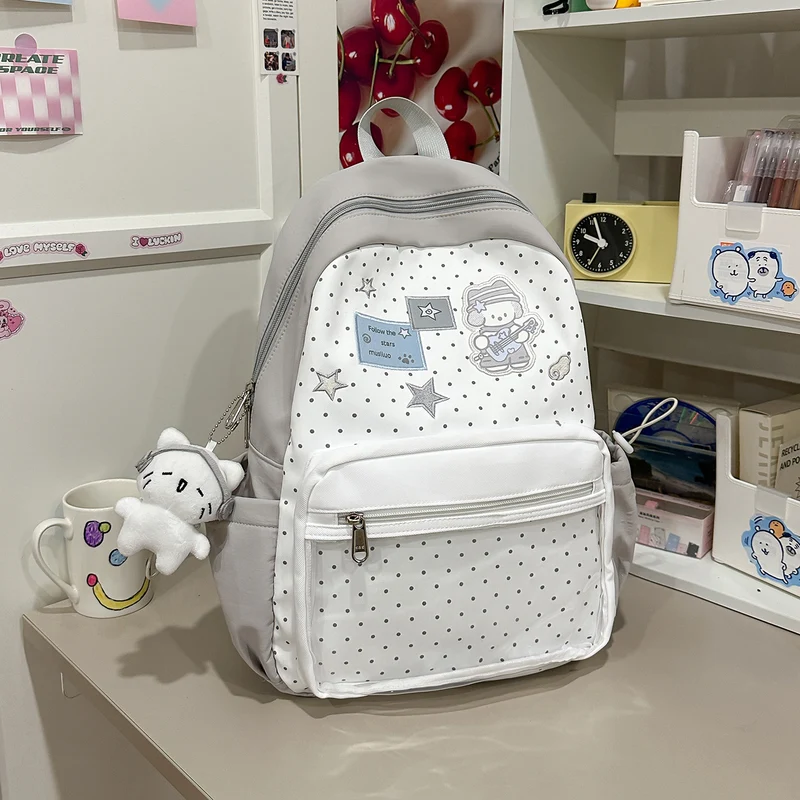 Niedlicher illustrierter Schulrucksack