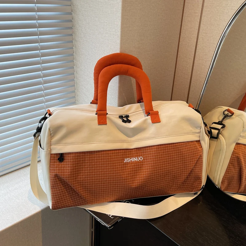 Sportliche Freizeit-Reisetasche mit ergonomischen Griffen und mehreren Fächern Skanto