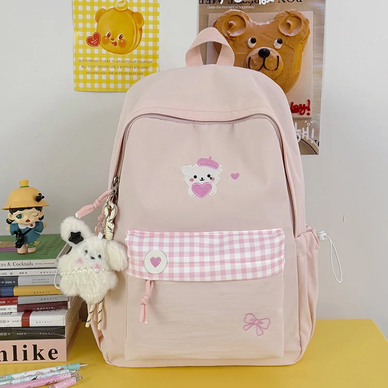 Niedlicher Schulrucksack im Charakter-Design